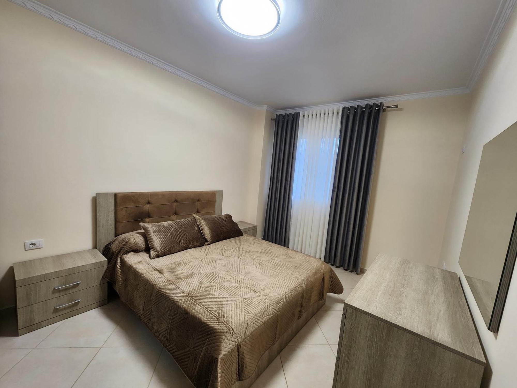 E.I.R Apartments Вльора Екстер'єр фото