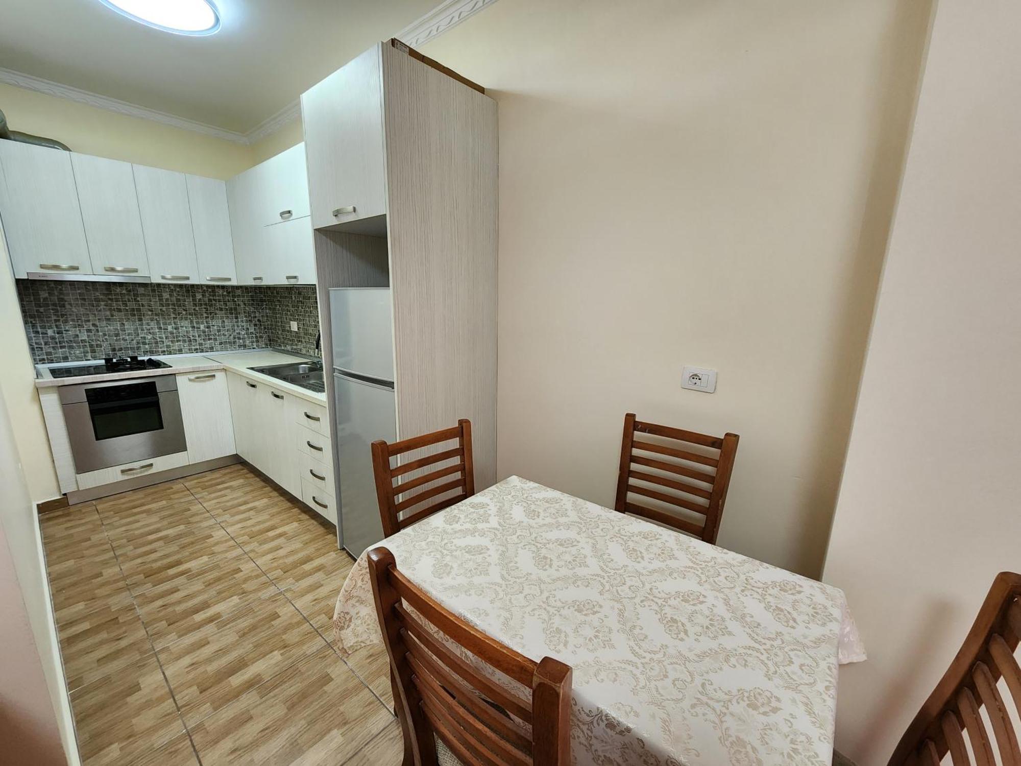 E.I.R Apartments Вльора Екстер'єр фото